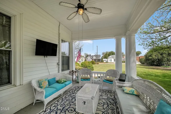 $1,190,000 | 309 West Divine Street, Dunn, NC 28334