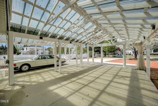 $1,190,000 | 309 West Divine Street, Dunn, NC 28334