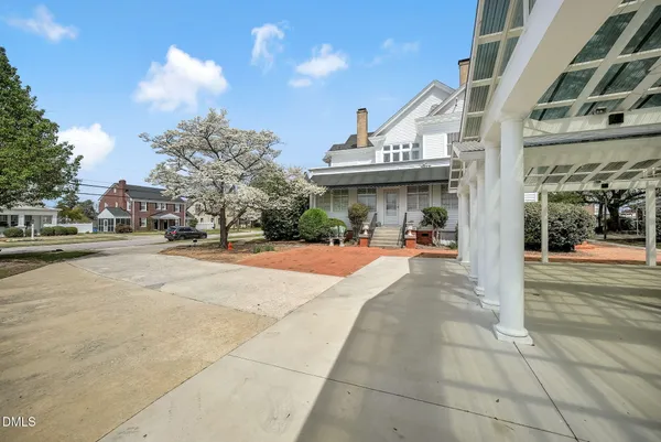 $1,190,000 | 309 West Divine Street, Dunn, NC 28334