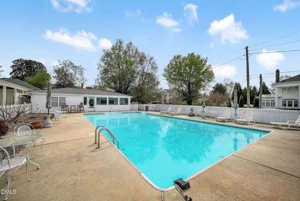 $1,190,000 | 309 West Divine Street, Dunn, NC 28334