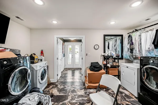 $1,190,000 | 309 West Divine Street, Dunn, NC 28334