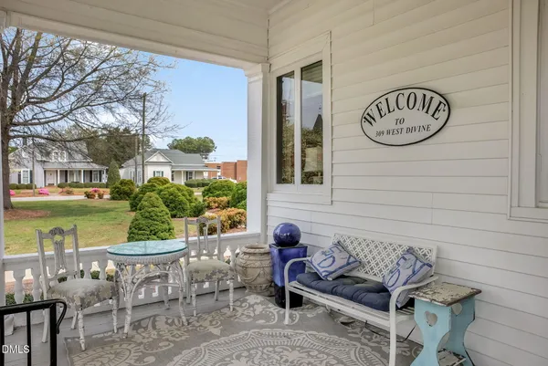 $1,190,000 | 309 West Divine Street, Dunn, NC 28334