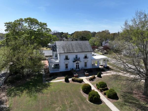 $1,190,000 | 309 West Divine Street, Dunn, NC 28334