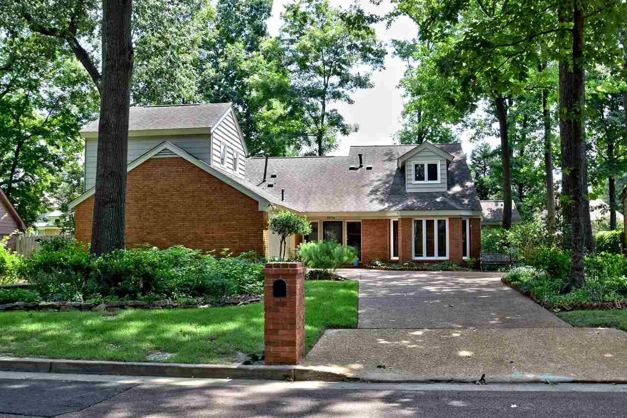 1904 Edwards Mill Road Germantown, TN 38139 - Photo 1 of 25 Gallery Image 1