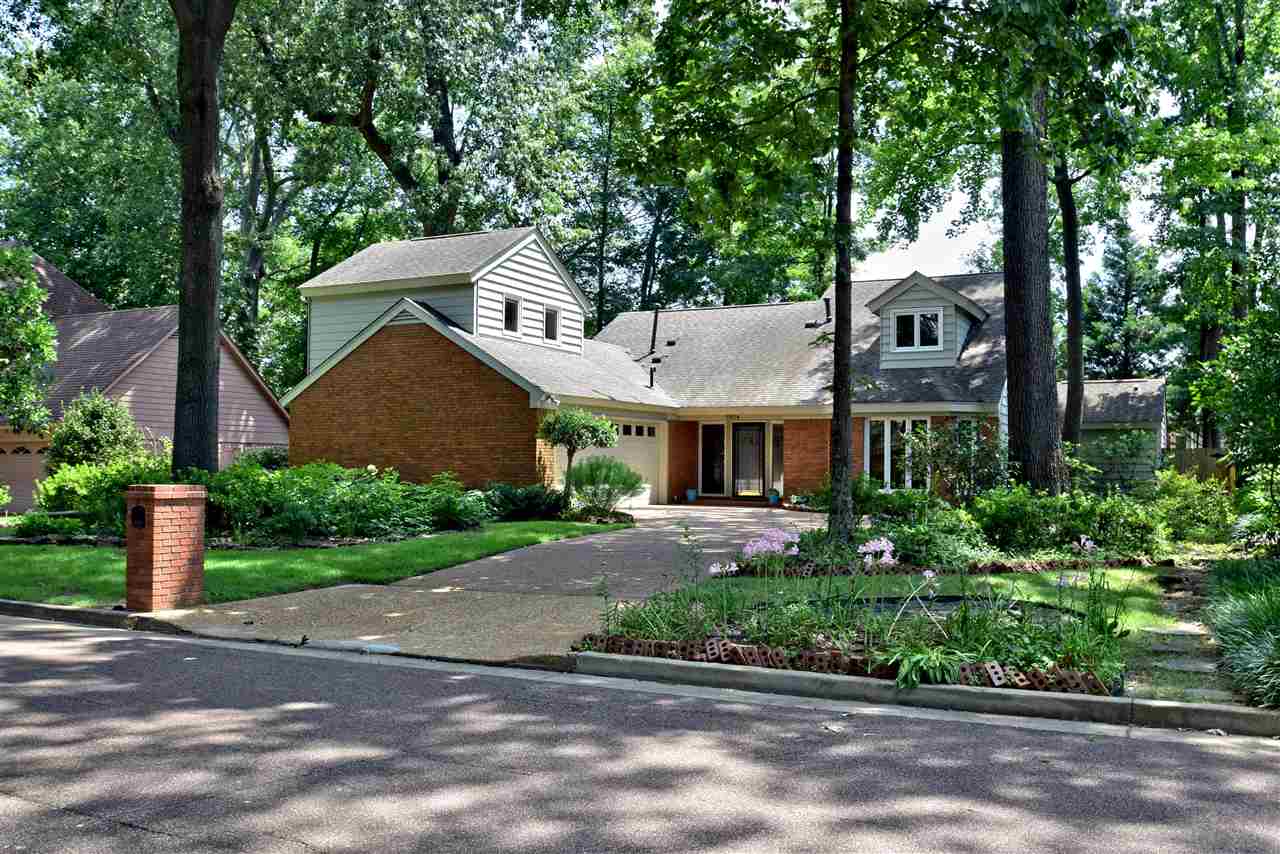 1904 Edwards Mill Road Germantown, TN 38139 - Photo 2 of 25 Gallery Image 2