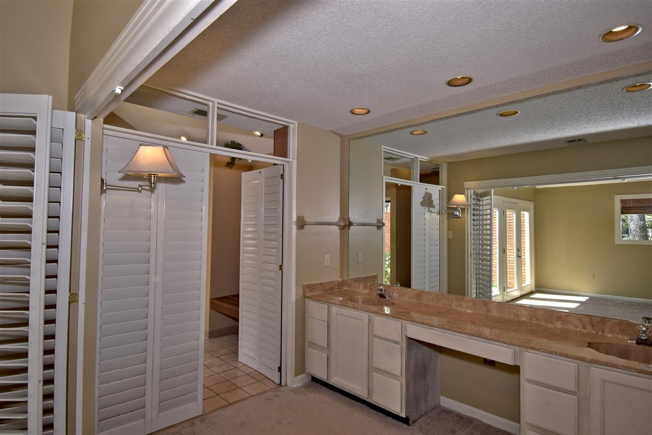 1904 Edwards Mill Road Germantown, TN 38139 - Photo 14 of 25 Gallery Image 14