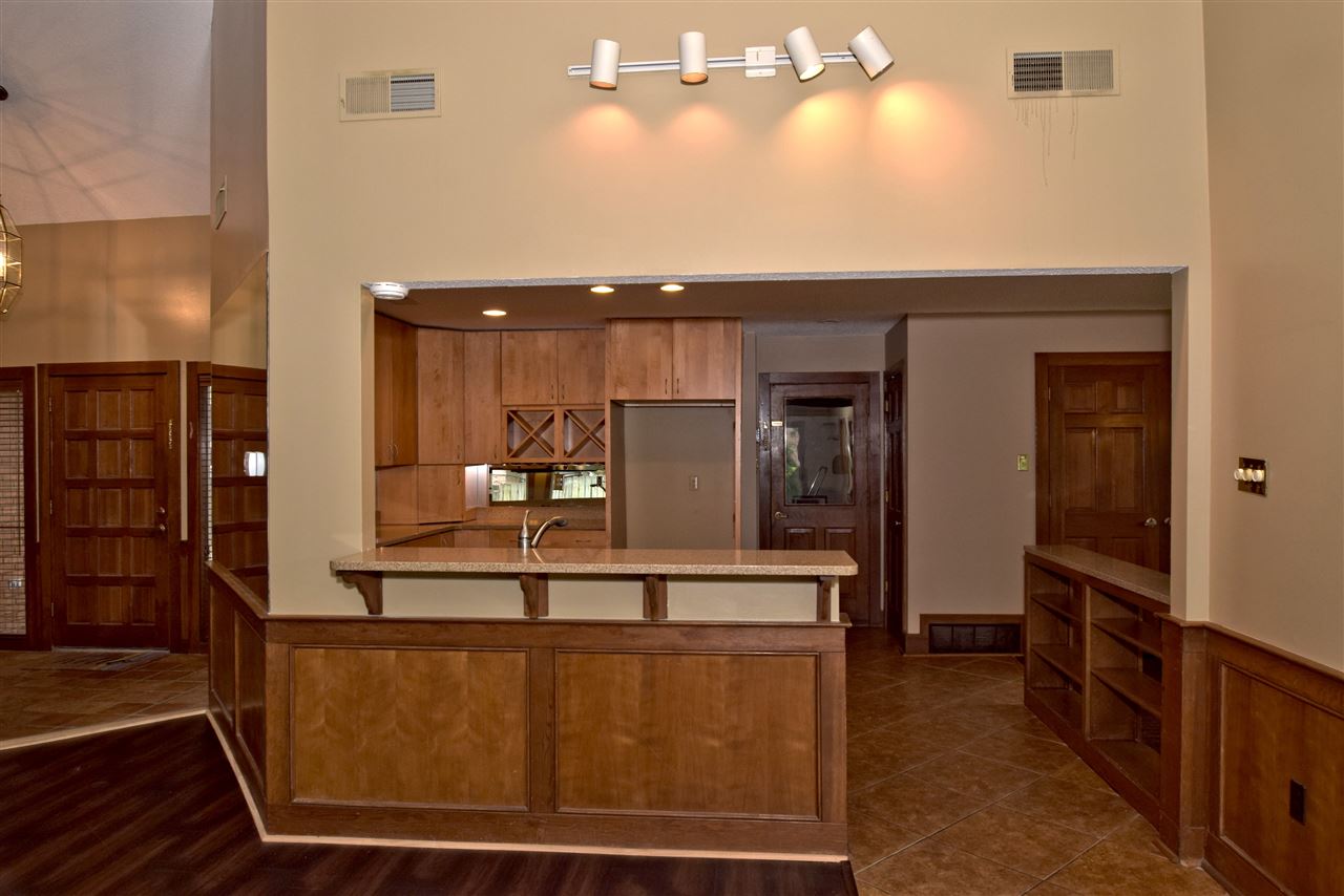 1904 Edwards Mill Road Germantown, TN 38139 - Photo 9 of 25 Gallery Image 9