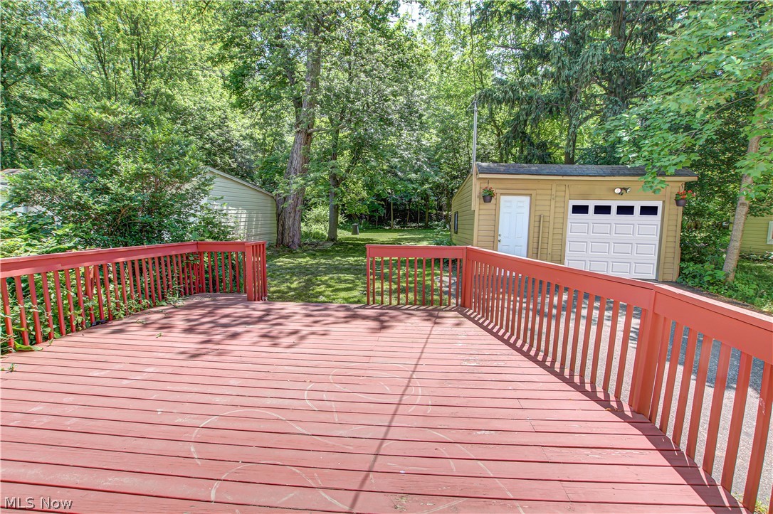3920 Orchard Road Cleveland Heights, OH 44121 - Photo 4 of 31