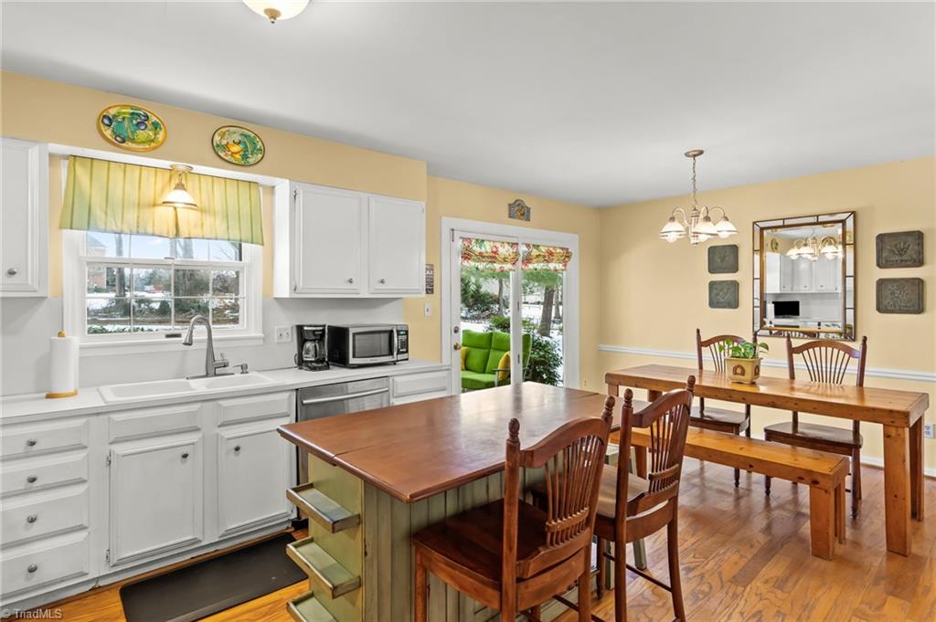 219 Prestwick Drive High Point, NC 27265 - Photo 13 of 46