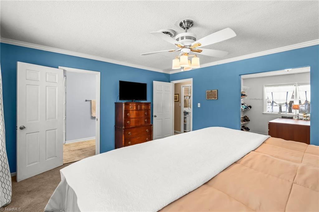 219 Prestwick Drive High Point, NC 27265 - Photo 27 of 46