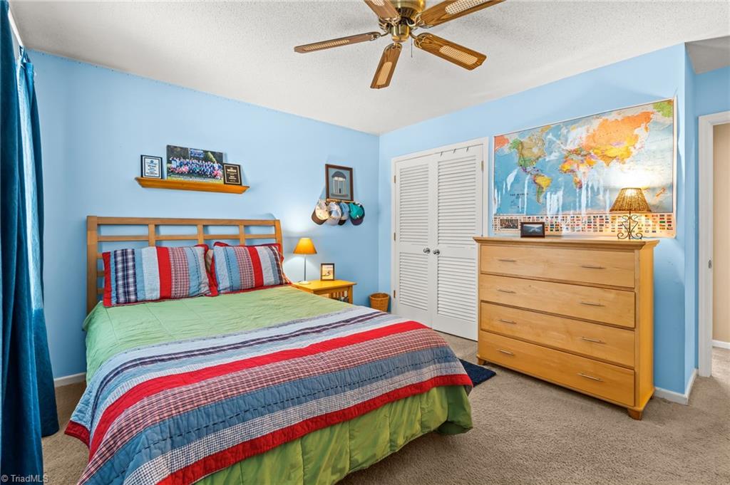 219 Prestwick Drive High Point, NC 27265 - Photo 32 of 46