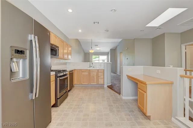 $1,750 | 669 Peachy Canyon Circle, Unit 203, Las Vegas, NV 89144