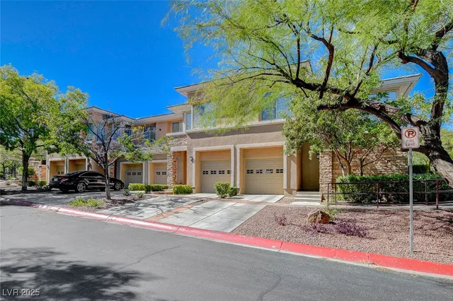 $1,750 | 669 Peachy Canyon Circle, Unit 203, Las Vegas, NV 89144