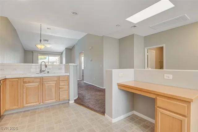 $1,750 | 669 Peachy Canyon Circle, Unit 203, Las Vegas, NV 89144