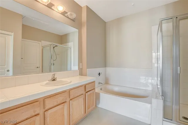 $1,750 | 669 Peachy Canyon Circle, Unit 203, Las Vegas, NV 89144