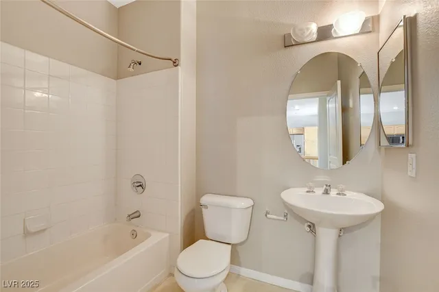 $1,750 | 669 Peachy Canyon Circle, Unit 203, Las Vegas, NV 89144