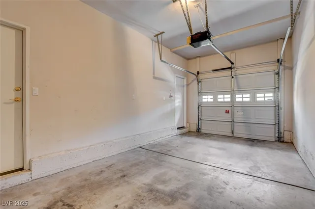 $1,750 | 669 Peachy Canyon Circle, Unit 203, Las Vegas, NV 89144