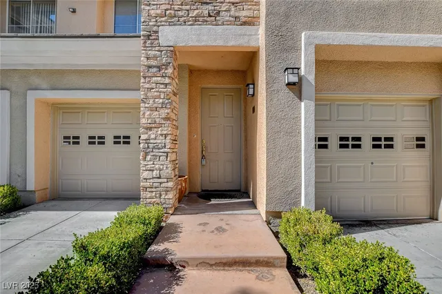 $1,750 | 669 Peachy Canyon Circle, Unit 203, Las Vegas, NV 89144