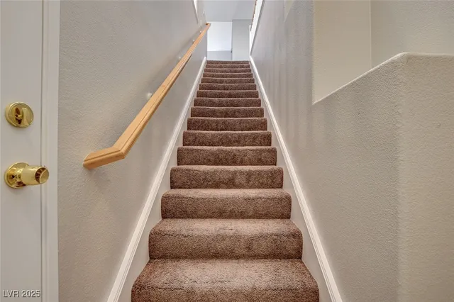 $1,750 | 669 Peachy Canyon Circle, Unit 203, Las Vegas, NV 89144