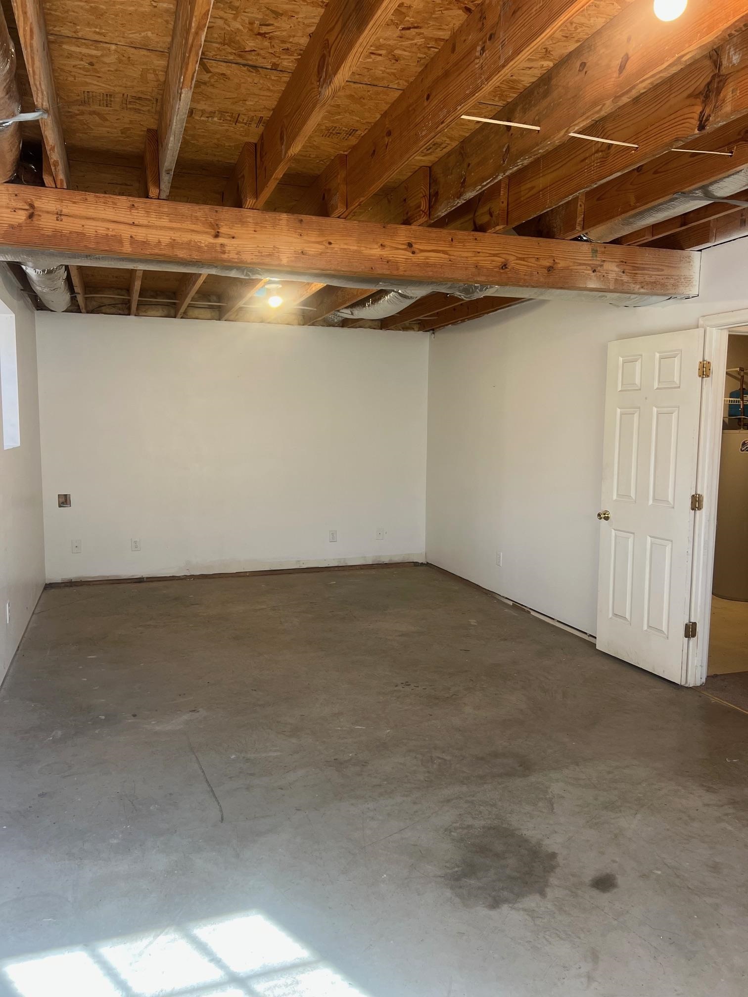 512 F Street Staunton, VA 24401 - Photo 25 of 27 a view of a room with an empty space