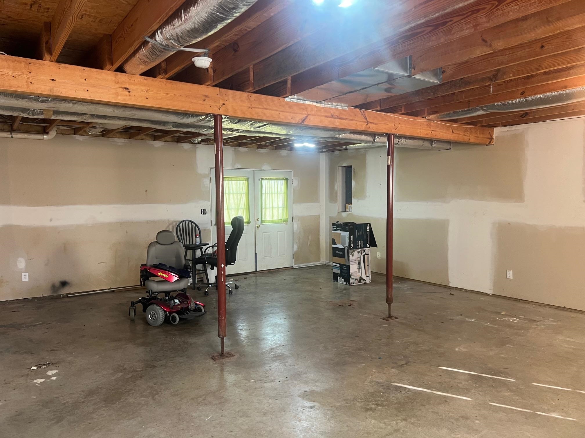 512 F Street Staunton, VA 24401 - Photo 27 of 27 a view of a room with gym equipment