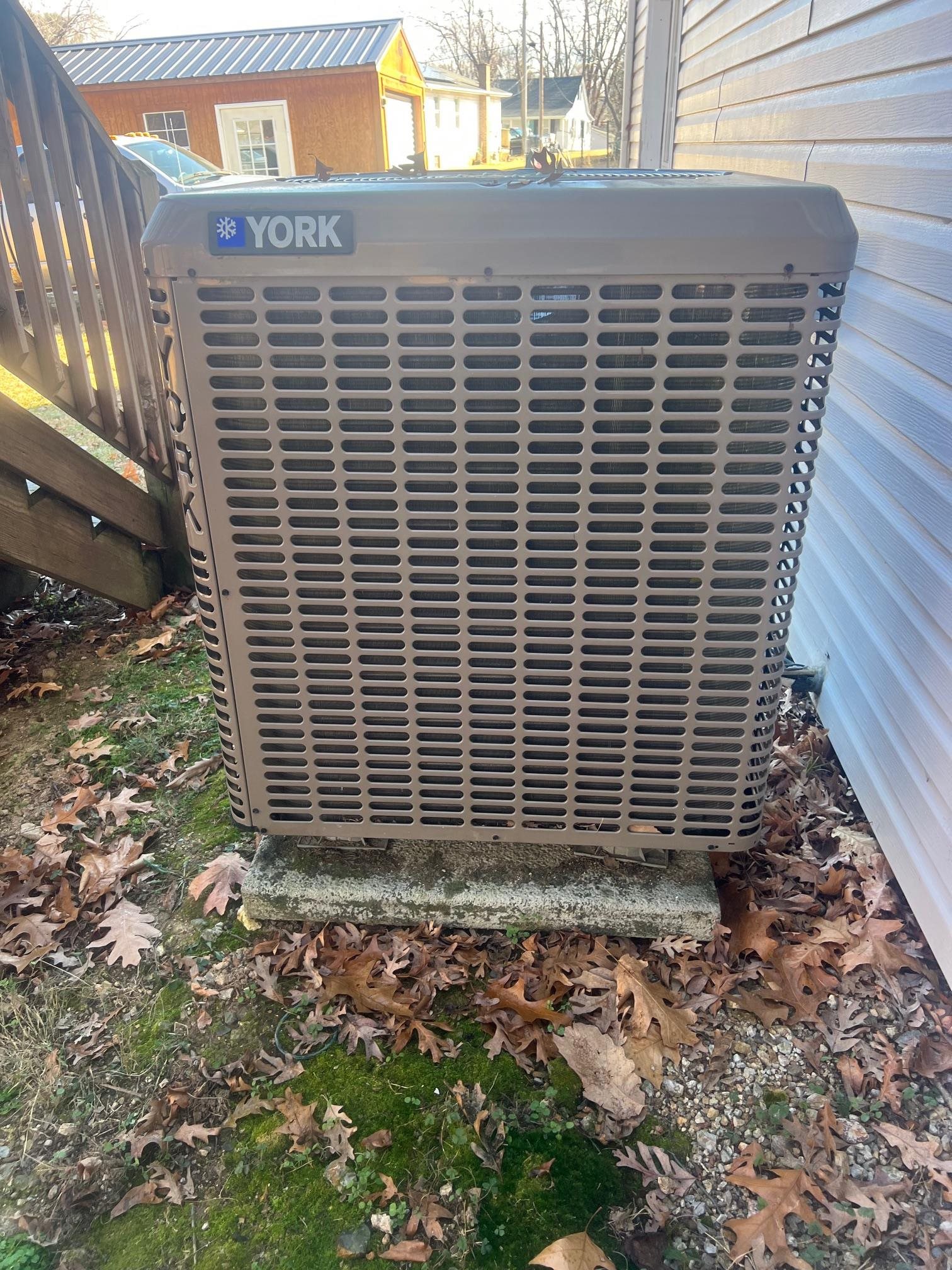 512 F Street Staunton, VA 24401 - Photo 7 of 27 a view of front door of house