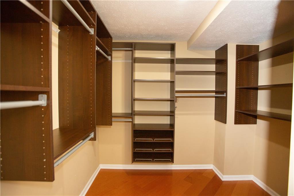 201 Holmes Place, Unit 5 Pittsburgh, PA 15213 - Photo 8 of 21