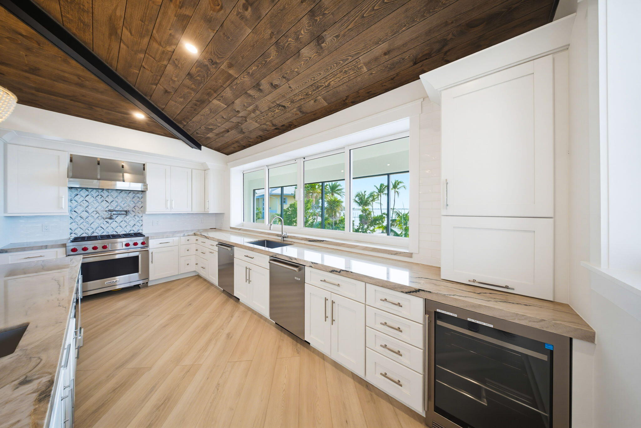 57733 Morton Street Marathon, FL 33050 - Photo 34 of 247 Kitchen
