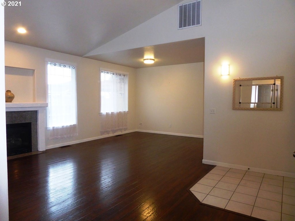 3896 Osage Street Springfield, OR 97478 - Photo 7 of 22