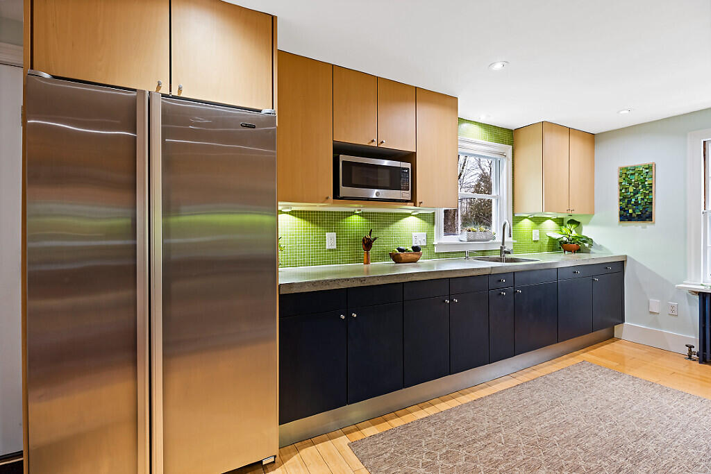 21 Johnson Road Falmouth, ME 04105 - Photo 18 of 71 Kitchen