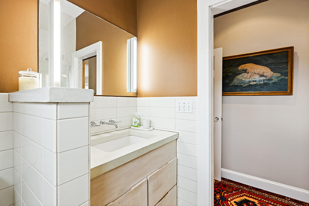 21 Johnson Road Falmouth, ME 04105 - Photo 42 of 72 Primary Bedroom Bathroom