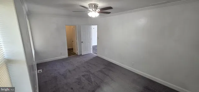 a view of empty room with window