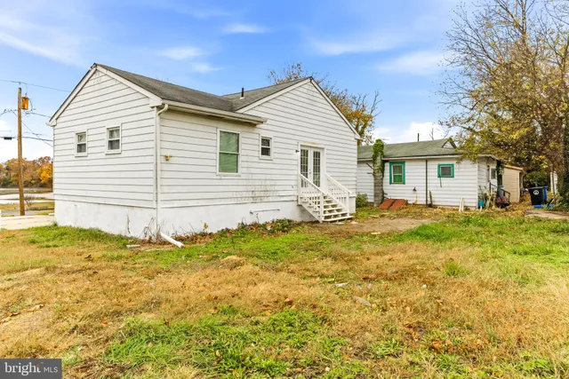 $2,250 | 107 River Rd Drive, West Deptford, NJ 08086