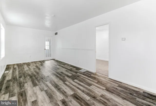 $2,250 | 107 River Rd Drive, West Deptford, NJ 08086