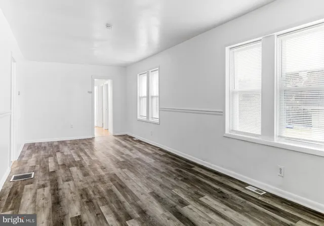 $2,250 | 107 River Rd Drive, West Deptford, NJ 08086