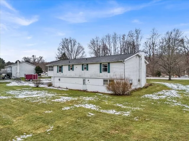 $199,900 | 3 Lock Street, Port Crane, NY 13833