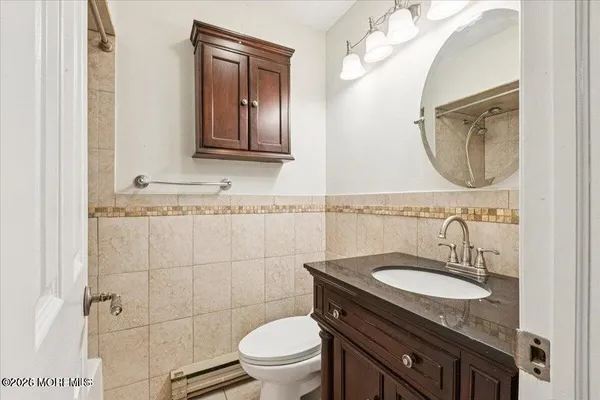$385,000 | 70 Overlook Way, Unit E, Manalapan, NJ 07726