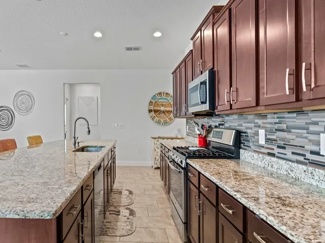 $5,000 | 3435 Diamond Leaf Drive, Vero Beach, FL 32966