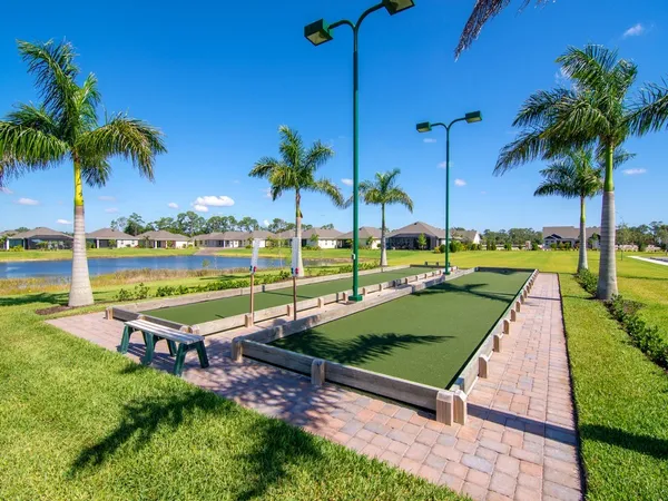 $5,750 | 3435 Diamond Leaf Drive, Vero Beach, FL 32966