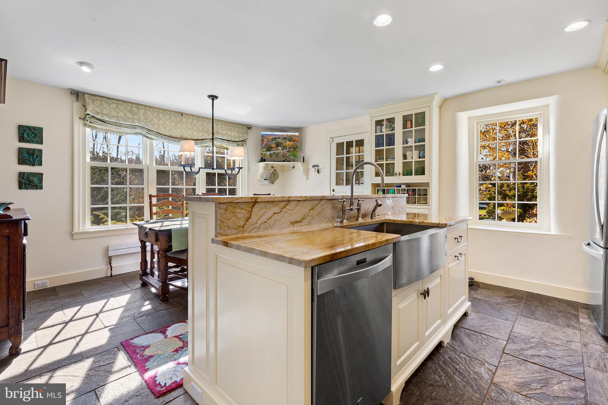 840 South Waterloo Road Devon, PA 19333 - Photo 7 of 29