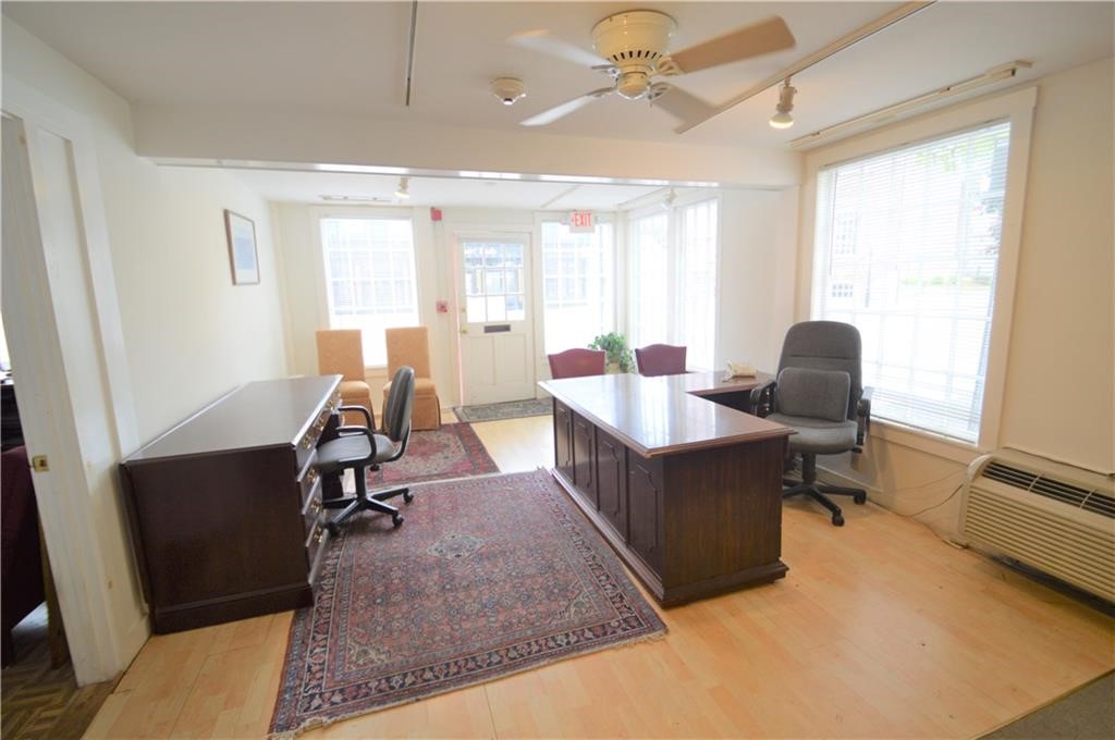 2 Broadway Newport, RI 02840 - Photo 2 of 6