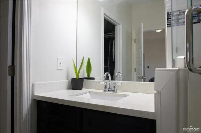 $1,900 | 1101 South New Mexico Street, Mission, TX 78573