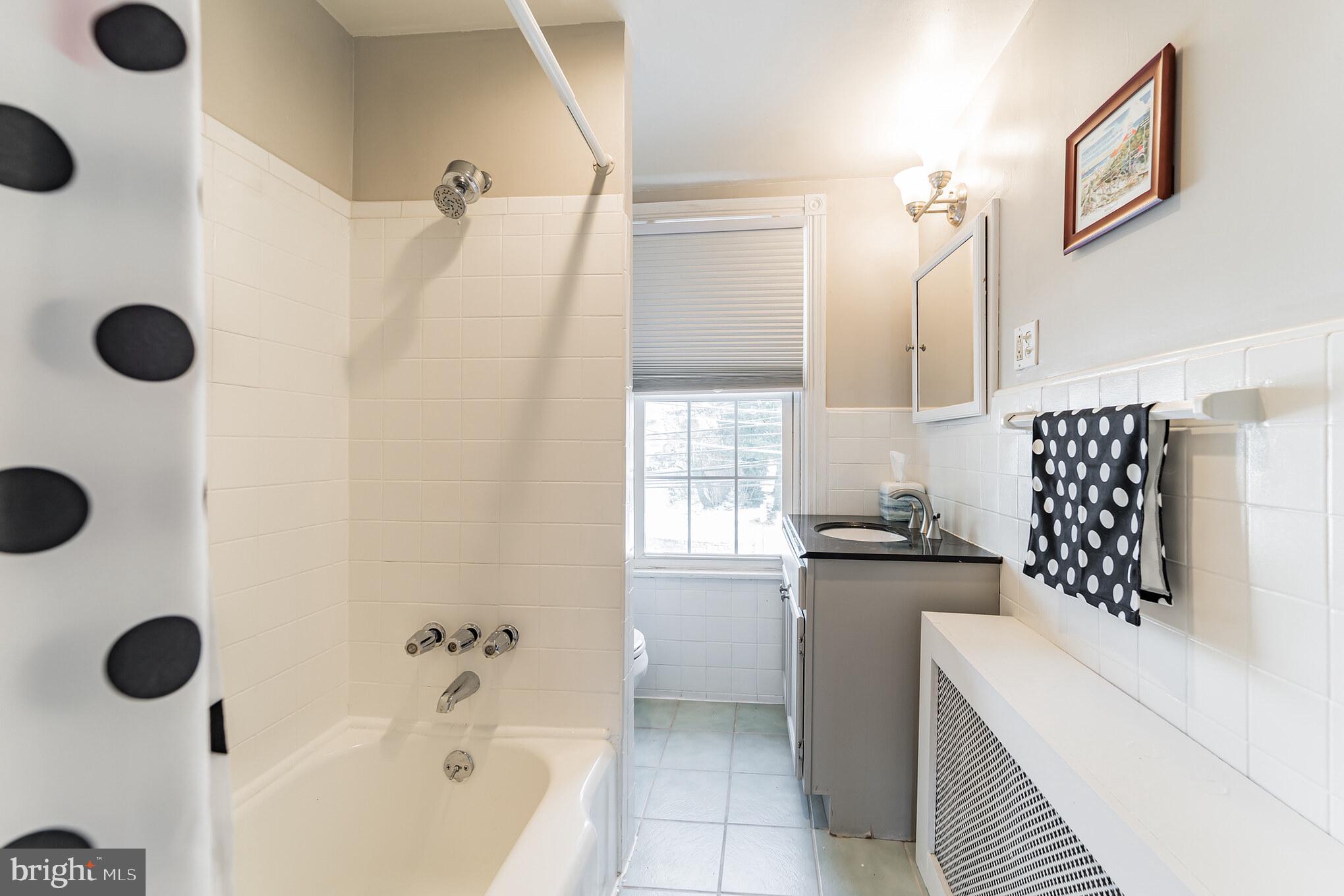 325 Fairview Road Woodlyn, PA 19094 - Photo 25 of 29 Second Floor Bathroom
