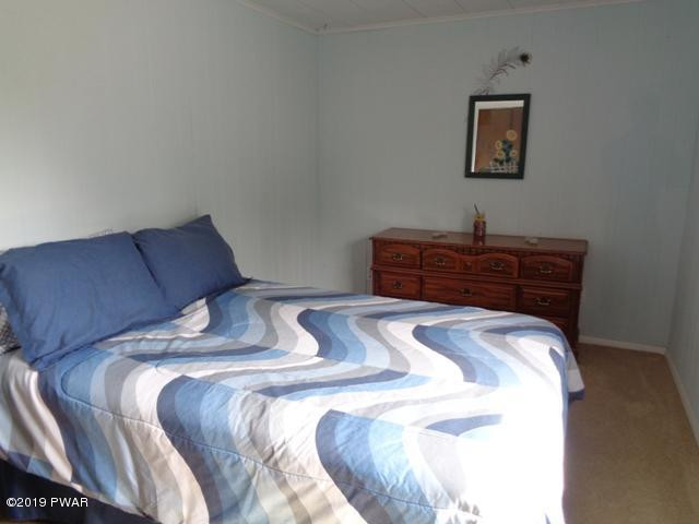 475 Rowland Road Greeley, PA 18425 - Photo 20 of 41 Bedroom 3