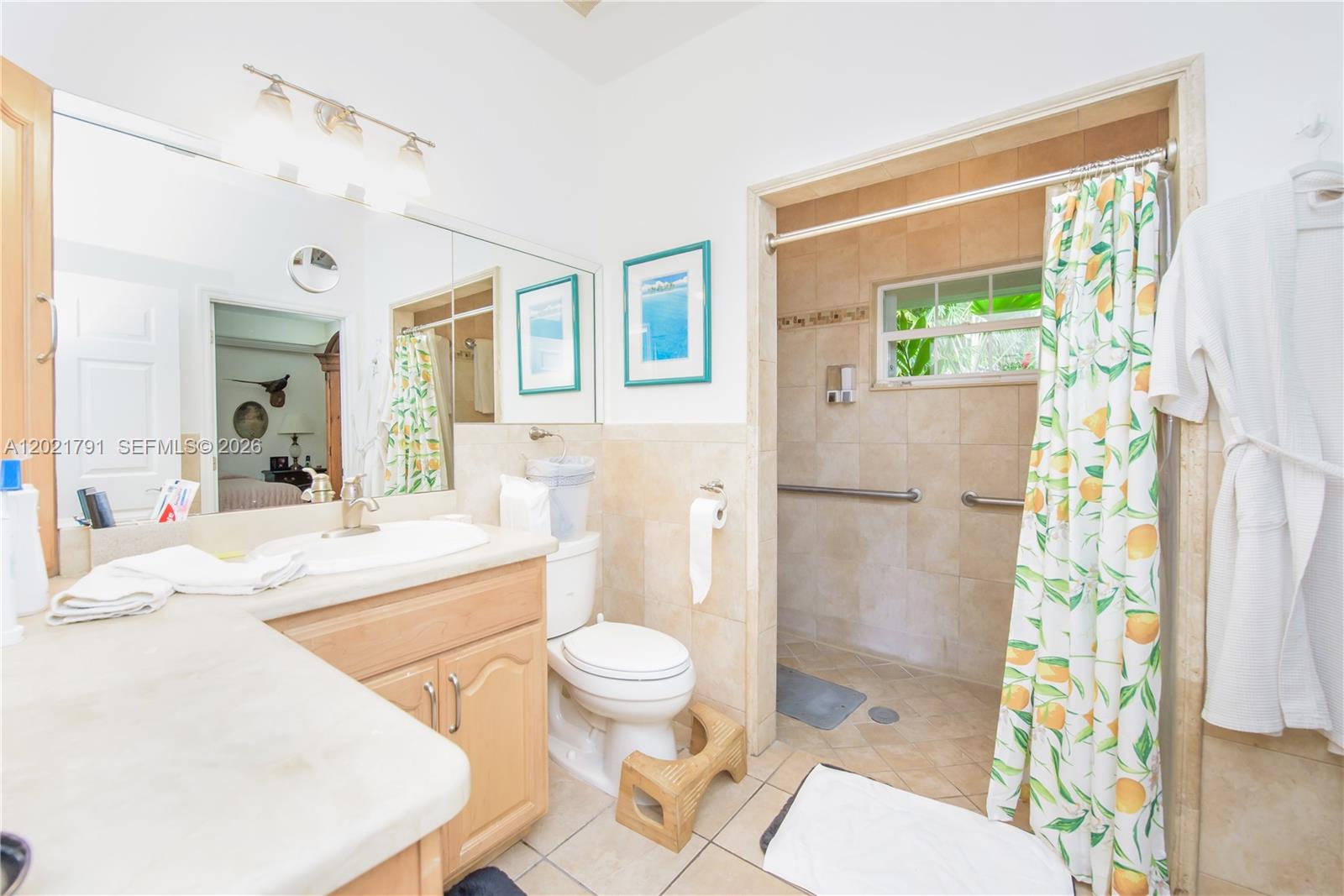 16970 Southwest 264th Street Homestead, FL 33031 - Photo 56 of 58 2nd bathroom-Guest House/Back House
