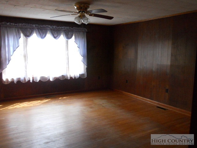 2378 Smithey Road Crumpler, NC 28617 - Photo 6 of 10 Gallery Image 6