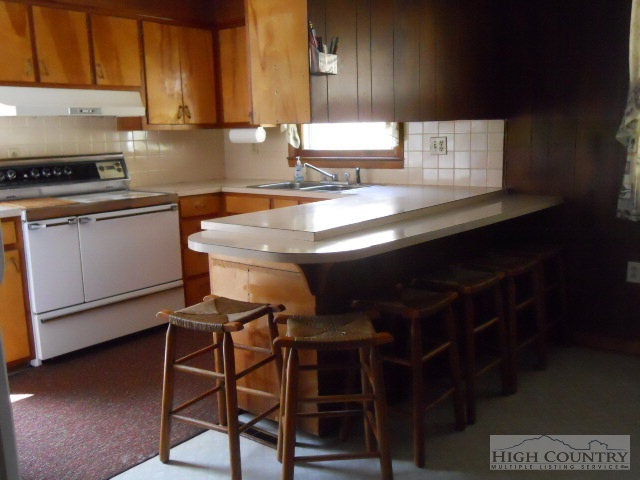 2378 Smithey Road Crumpler, NC 28617 - Photo 7 of 10 Gallery Image 7