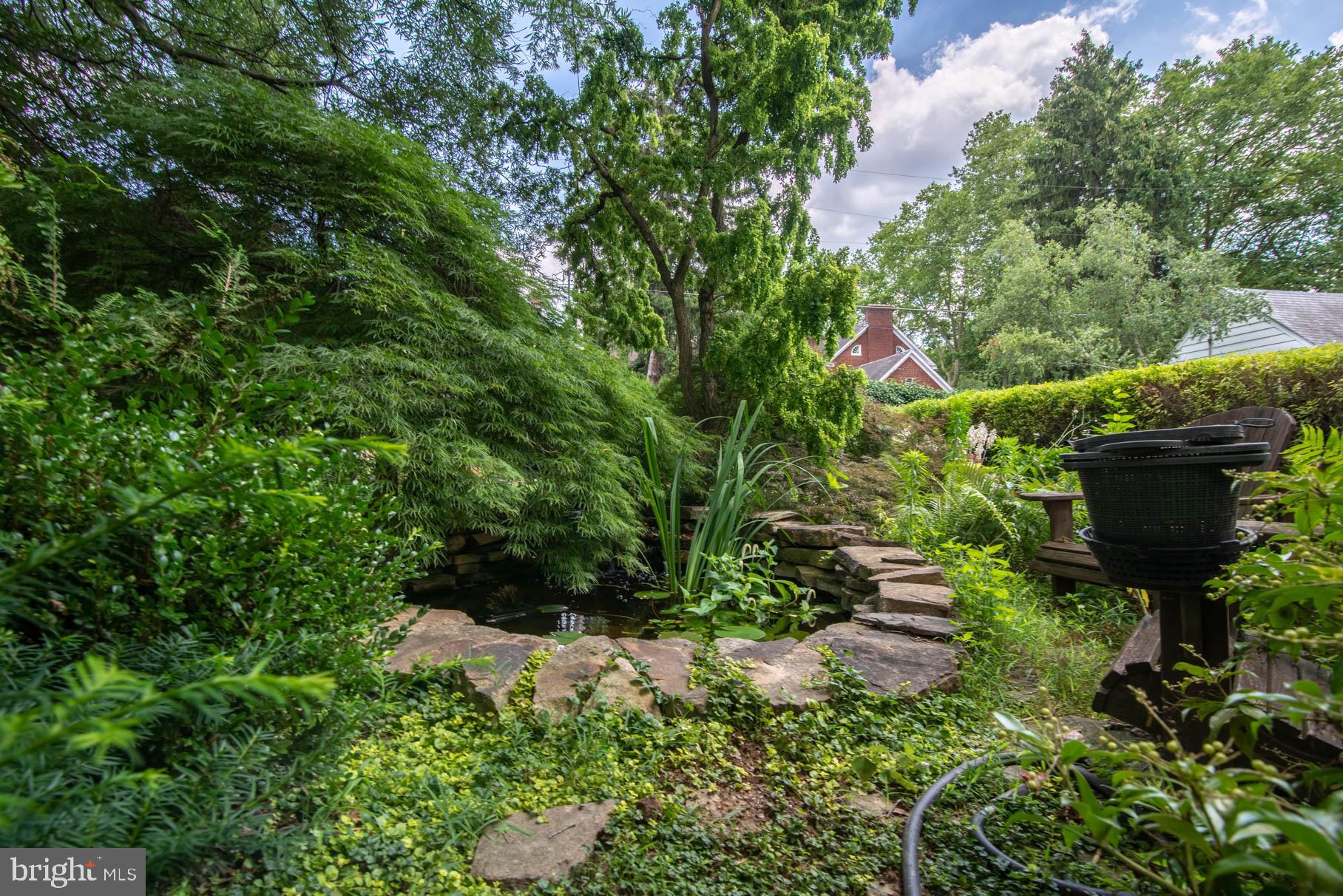 156 Springdale Road York, PA 17403 - Photo 11 of 47 Gallery Image 11