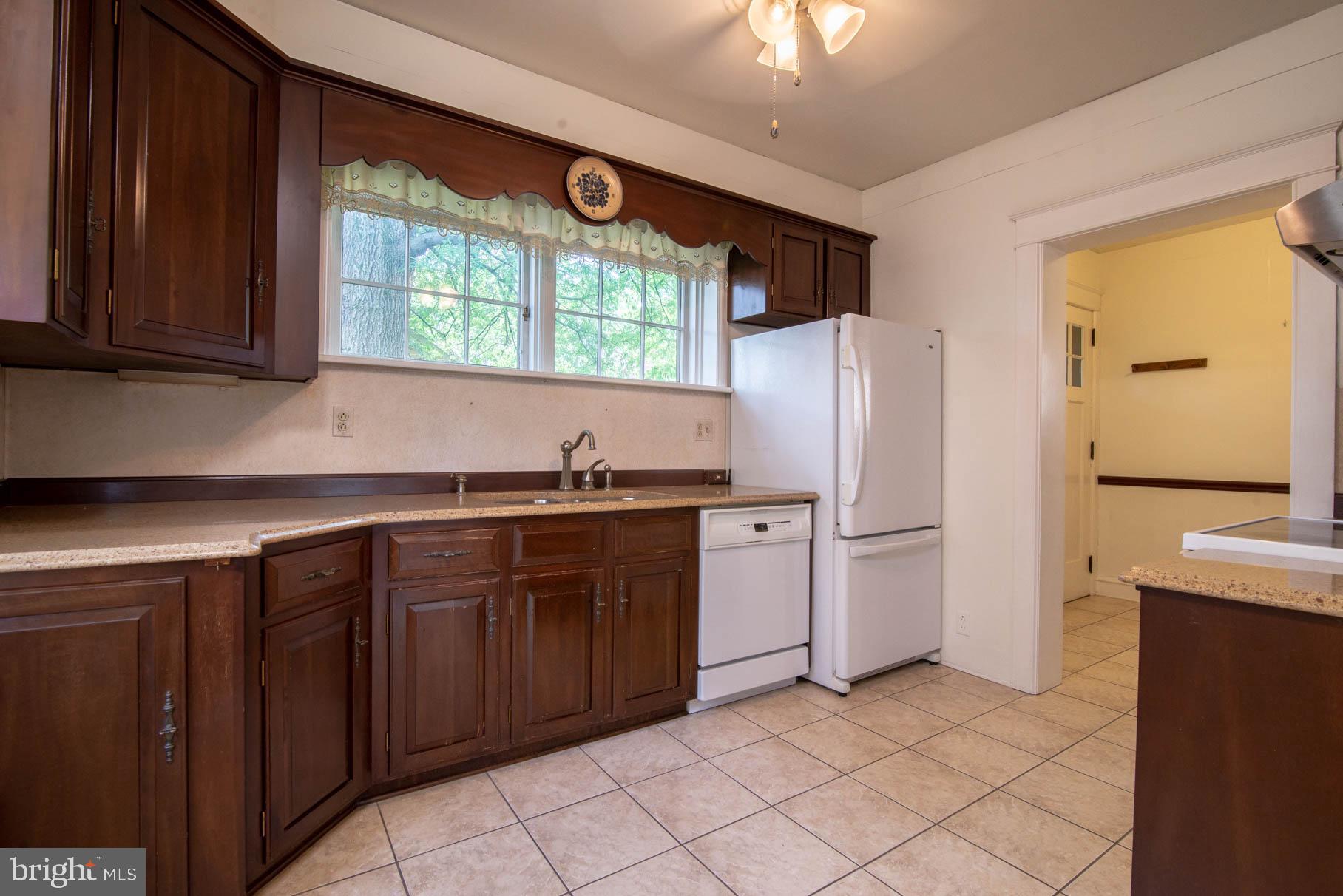 156 Springdale Road York, PA 17403 - Photo 20 of 47 Gallery Image 20