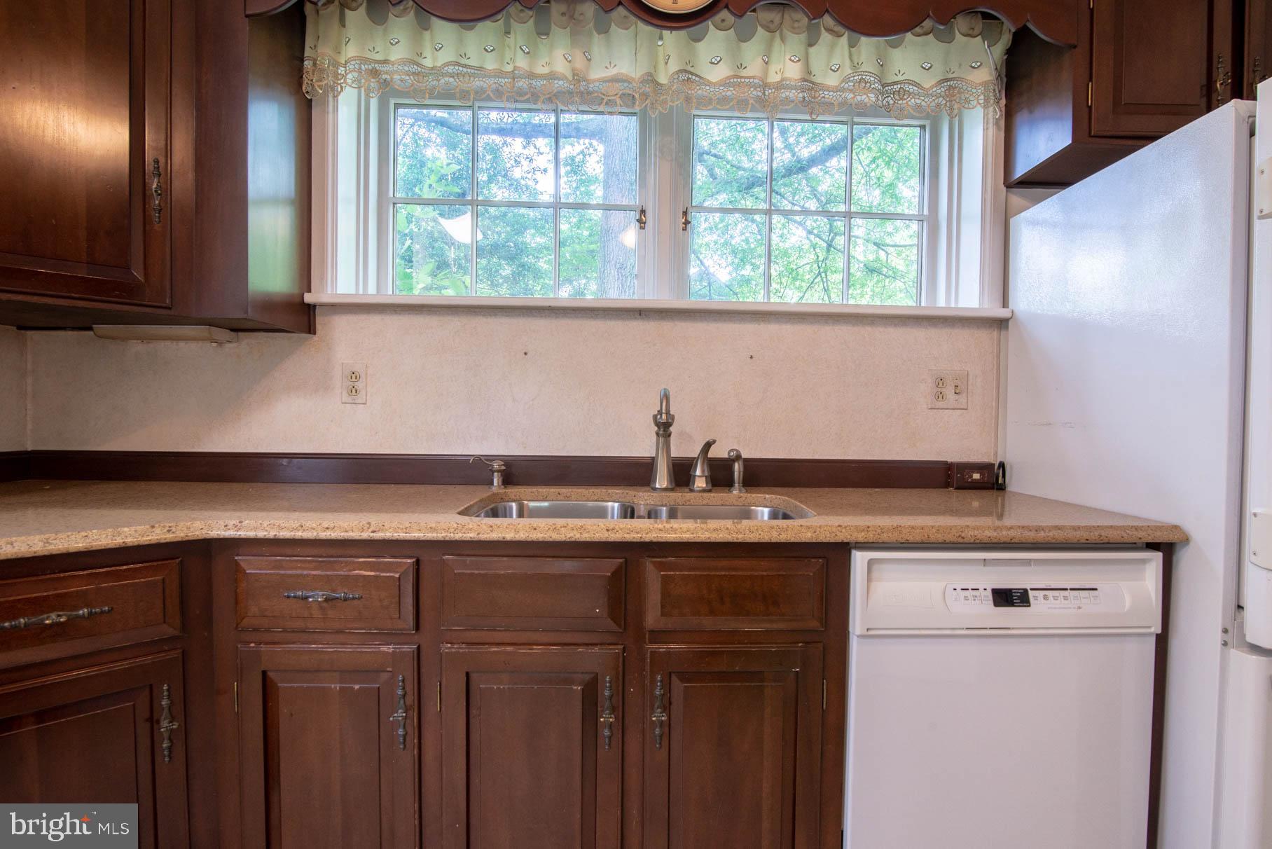 156 Springdale Road York, PA 17403 - Photo 21 of 47 Gallery Image 21